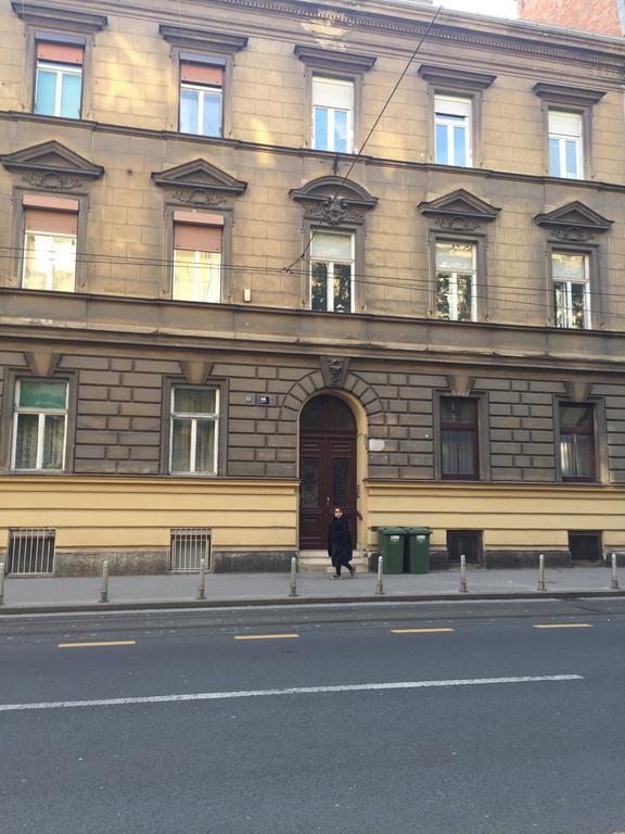 Studio Apartment Ivana 萨格勒布 外观 照片